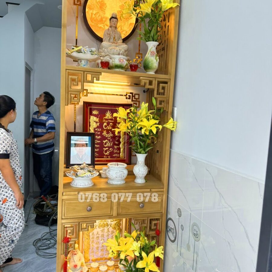 Tủ thờ 3 tầng gỗ sồi hiện đại